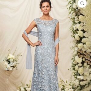 Sophisticated Lace Wedding Dress in Light Blue